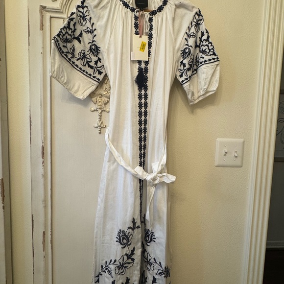 Alex Marie white casual dress with Blue Embroidery - Picture 1 of 6